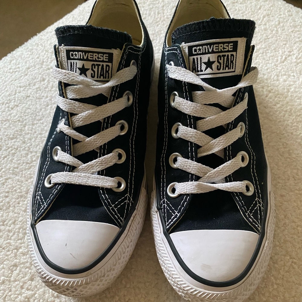 ⭐️⭐️Converse all star sneakers ⭐️⭐️